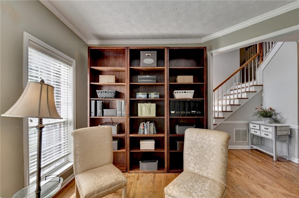 1050 Bonaventure Way