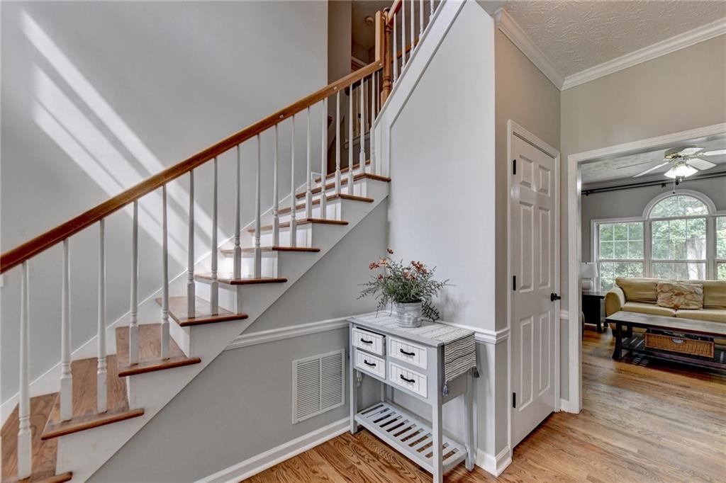 1050 Bonaventure Way