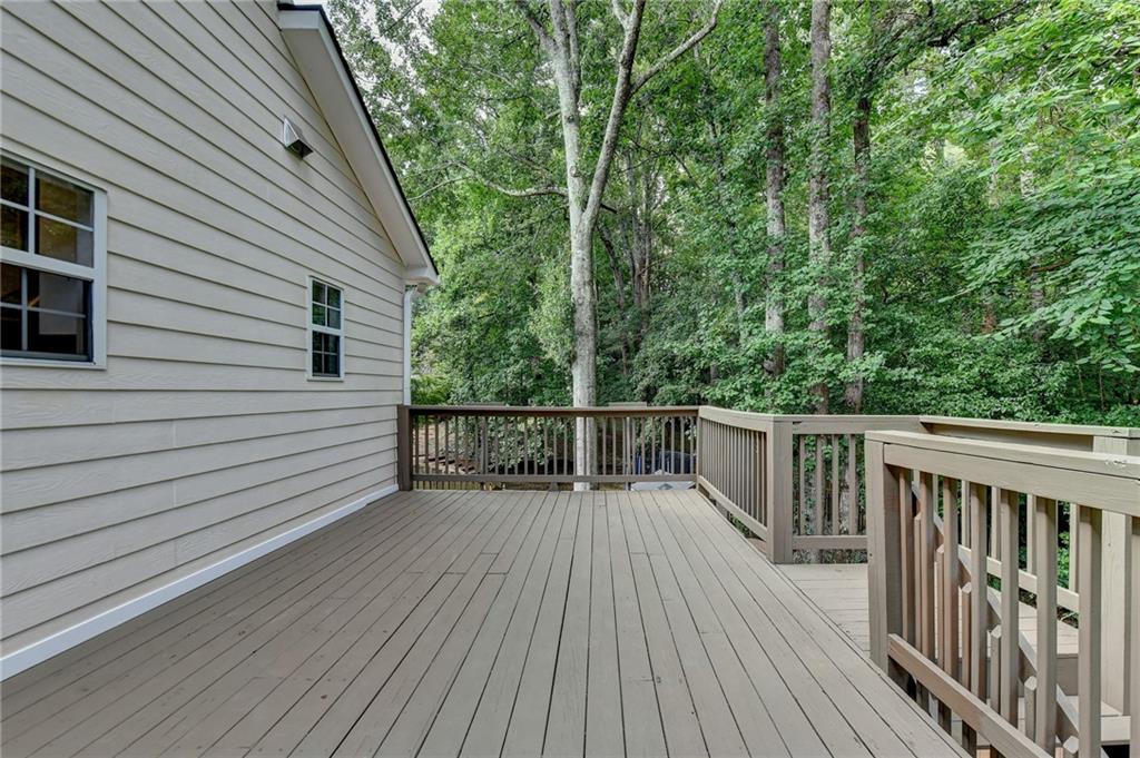 1050 Bonaventure Way