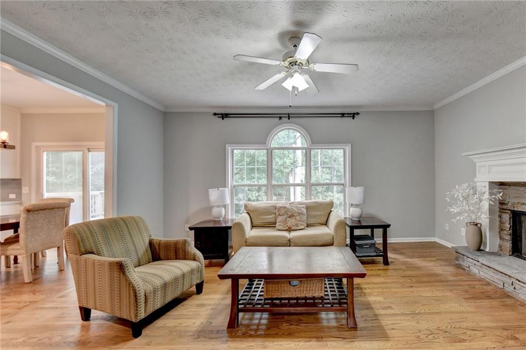 1050 Bonaventure Way