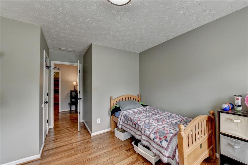 1050 Bonaventure Way