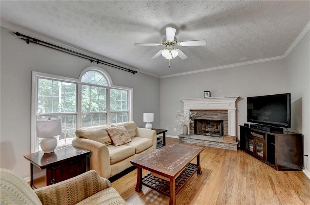 1050 Bonaventure Way