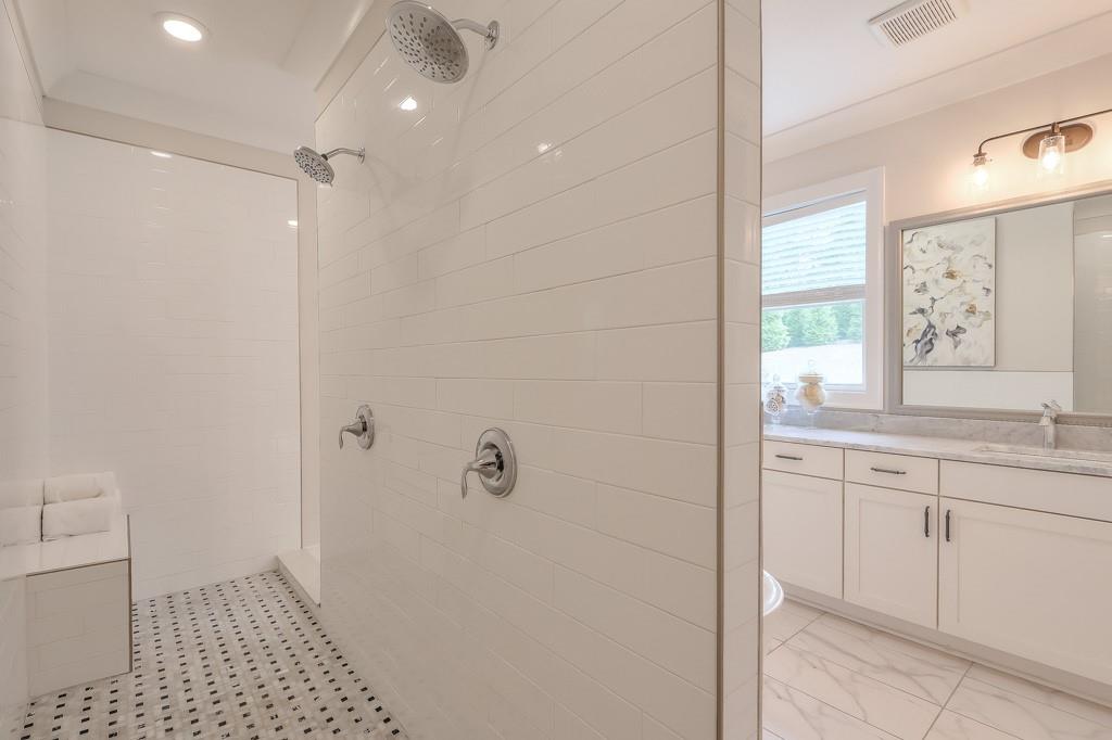 16145 Grand Litchfield Drive