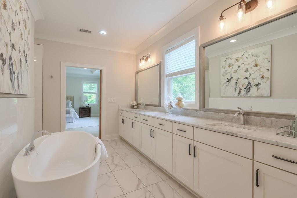 16145 Grand Litchfield Drive