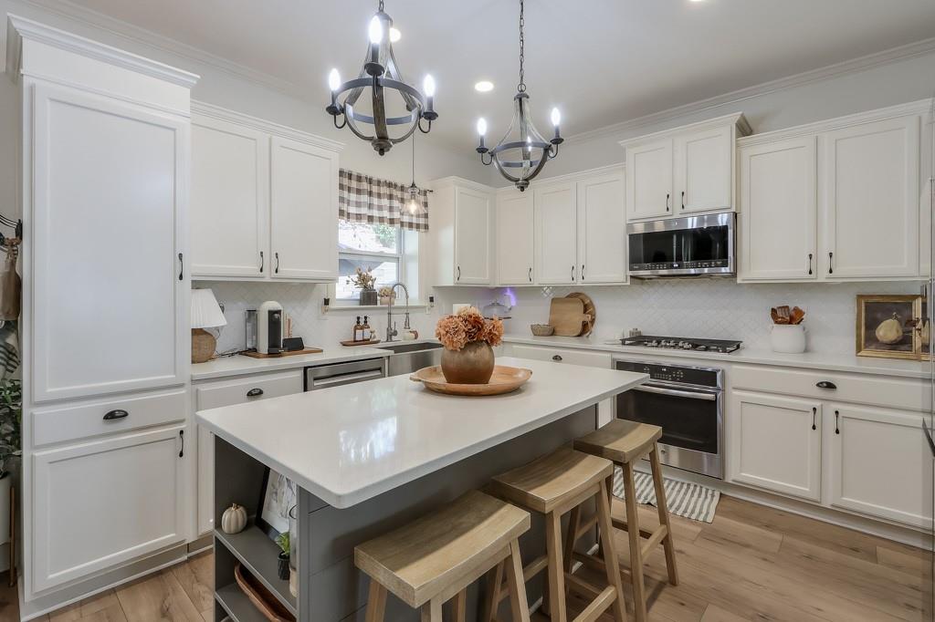 905 Liberty Ives Drive