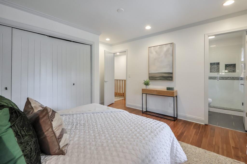 2212 Oakawana Drive NE