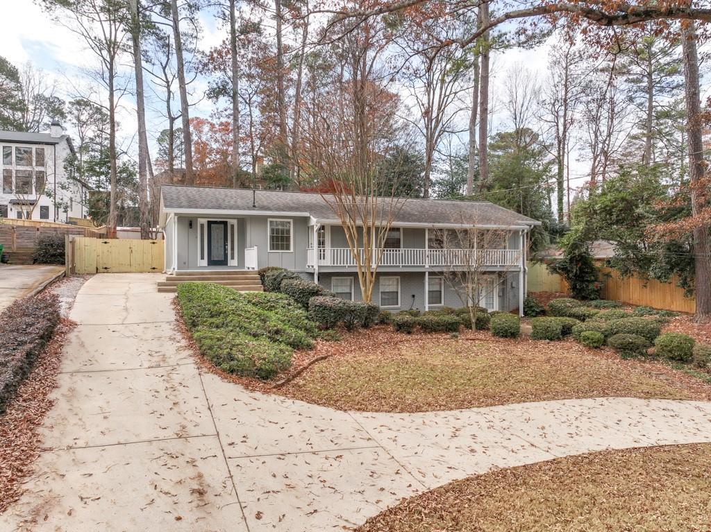 2212 Oakawana Drive NE