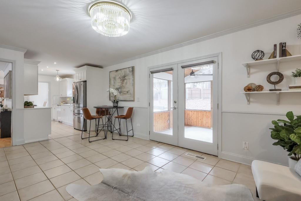 2212 Oakawana Drive NE