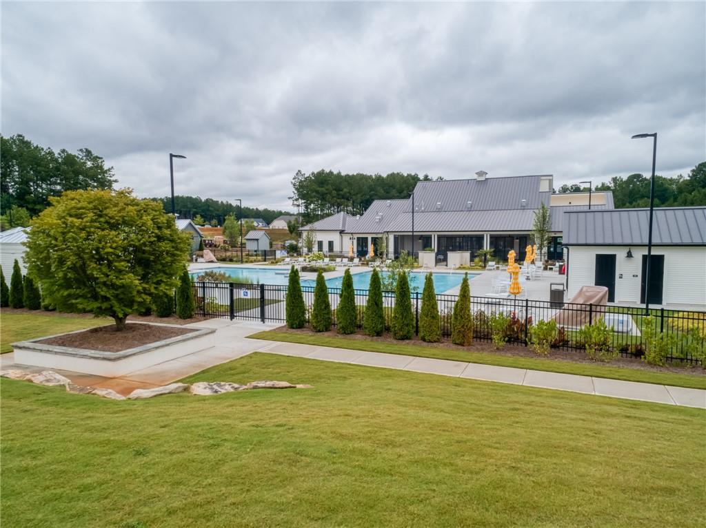 438 Southland Circle