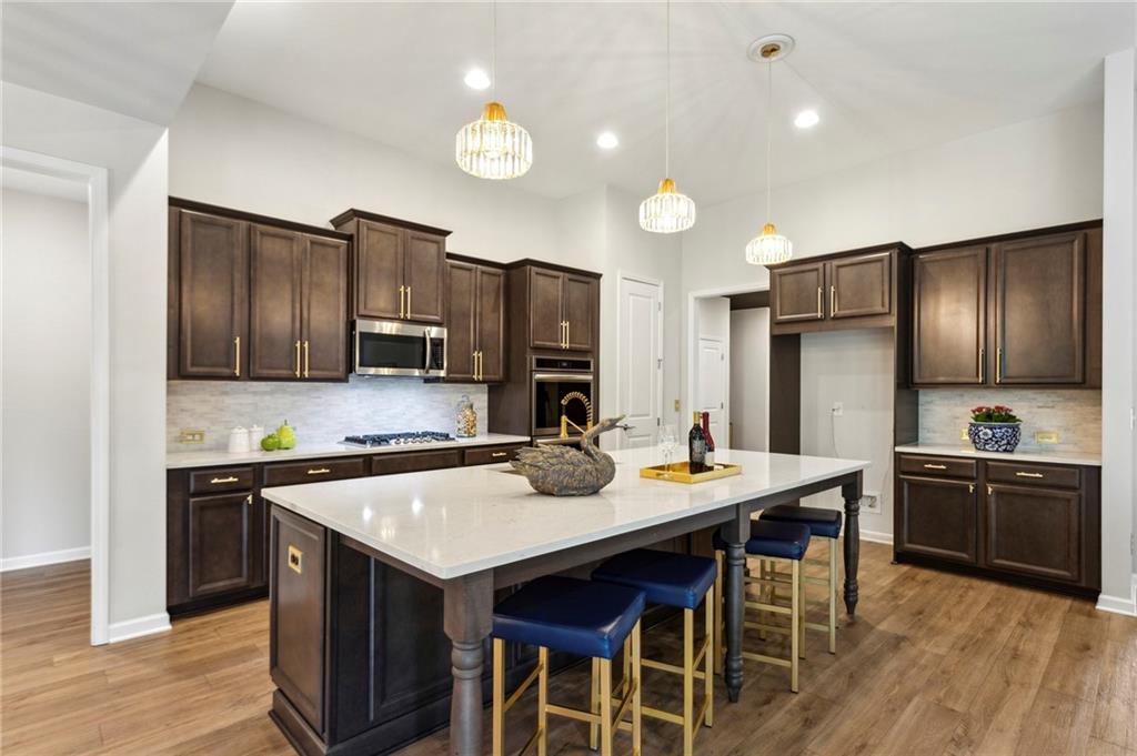 438 Southland Circle