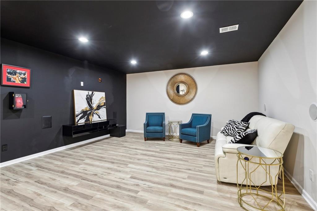 438 Southland Circle