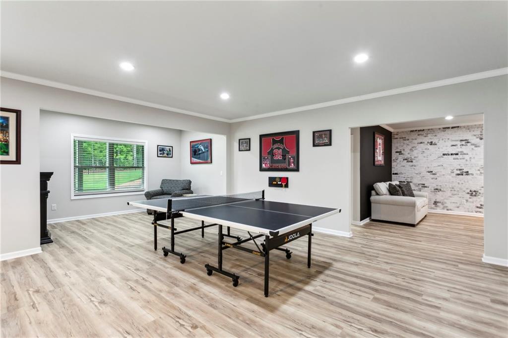 438 Southland Circle