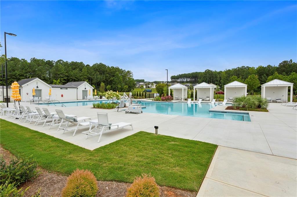 438 Southland Circle