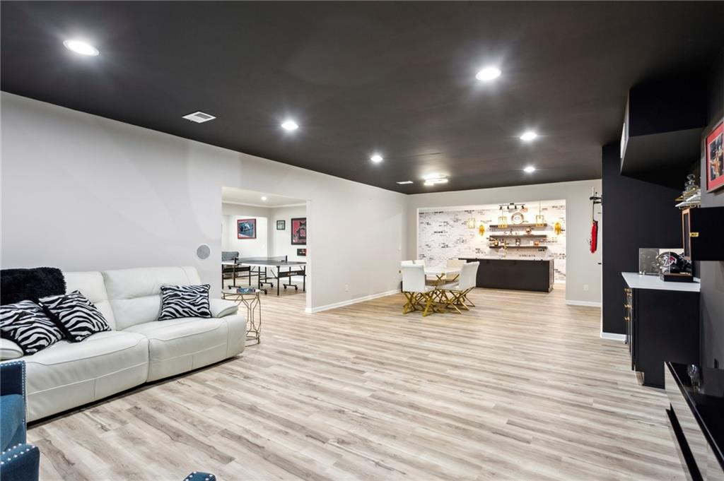 438 Southland Circle