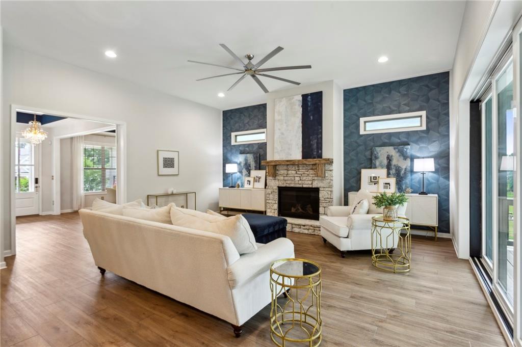 438 Southland Circle