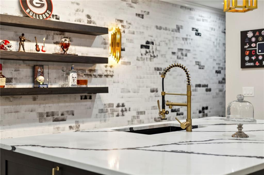 438 Southland Circle