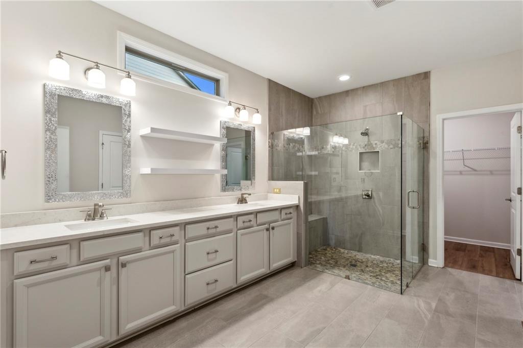 438 Southland Circle