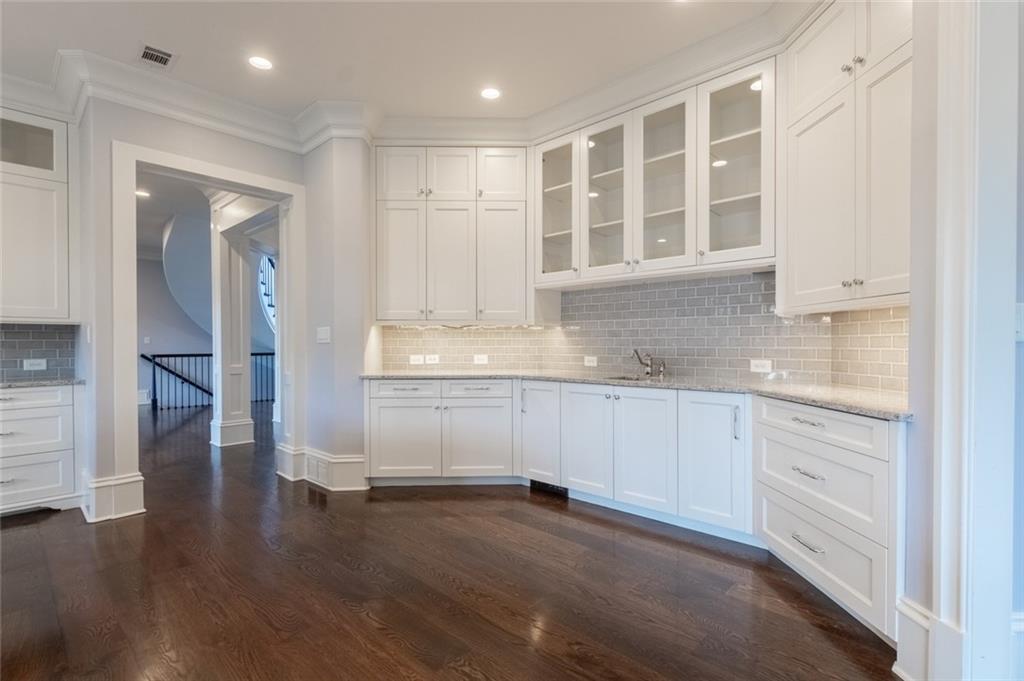 10150 Cedar Ridge Drive