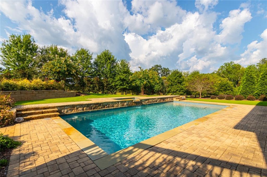 10150 Cedar Ridge Drive