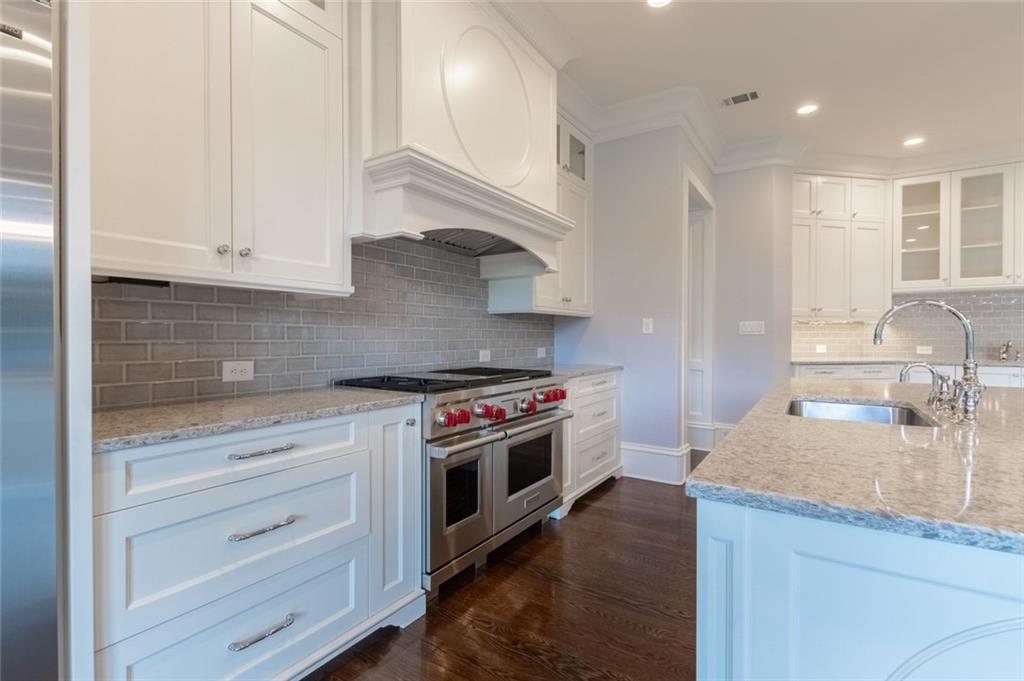 10150 Cedar Ridge Drive