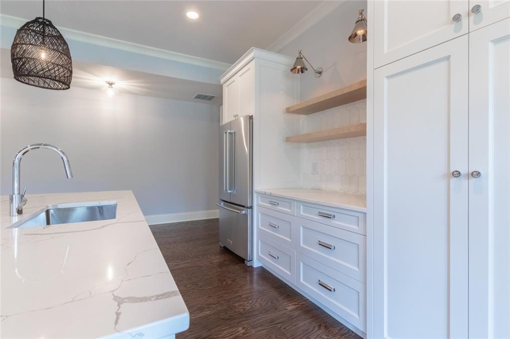 10150 Cedar Ridge Drive