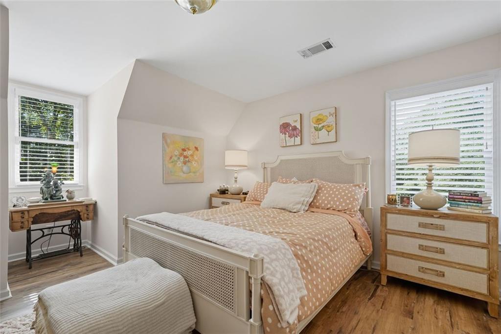 1835 HIGHGROVE CLUB Drive