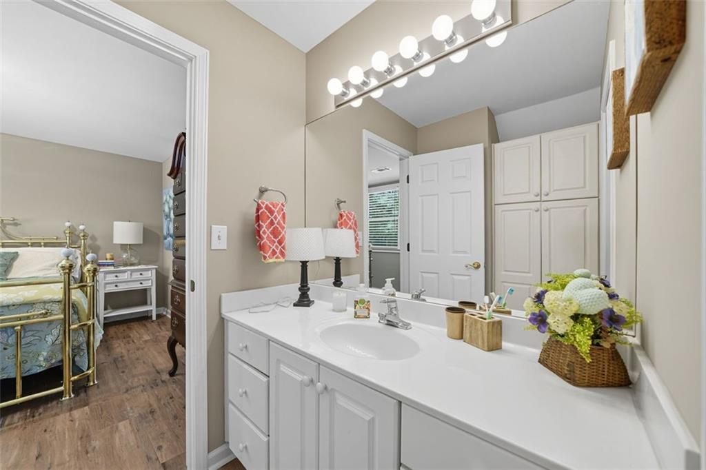 1835 HIGHGROVE CLUB Drive