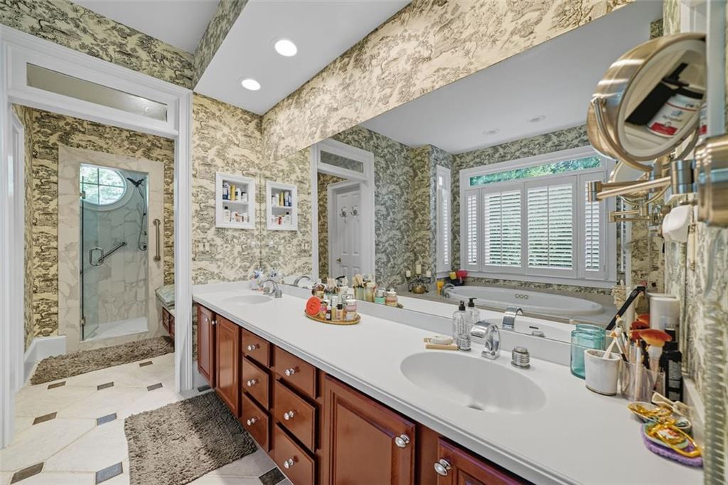 1835 HIGHGROVE CLUB Drive