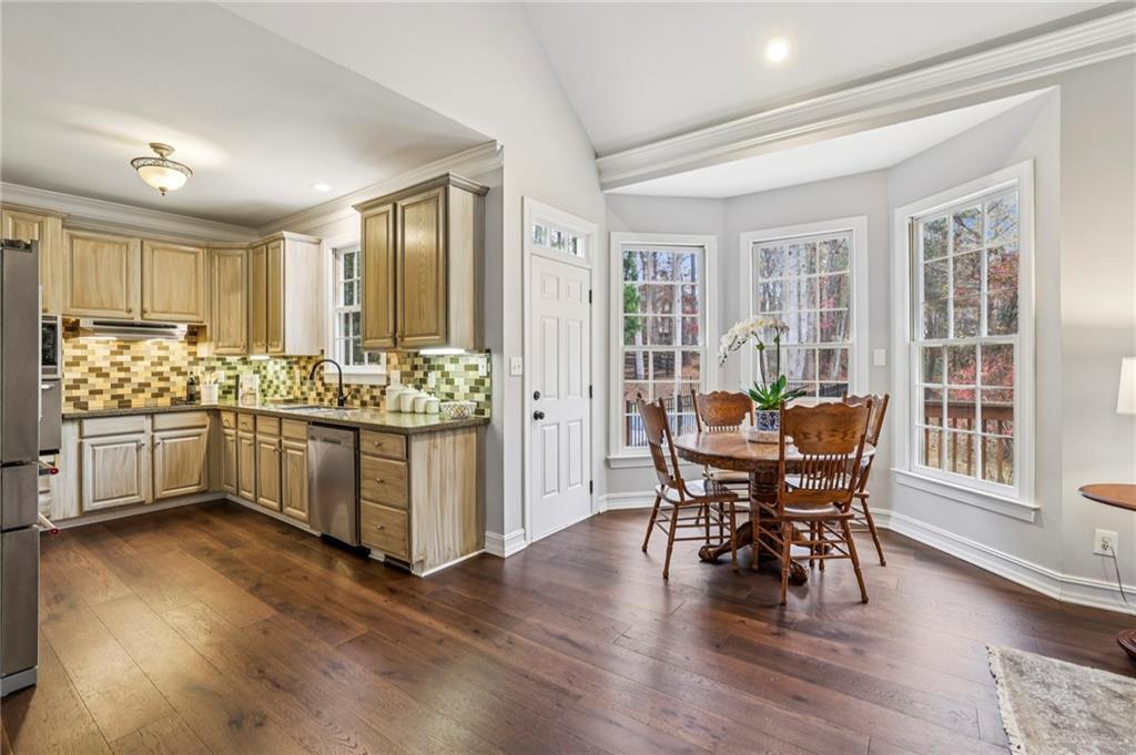 2140 Country Ridge Road