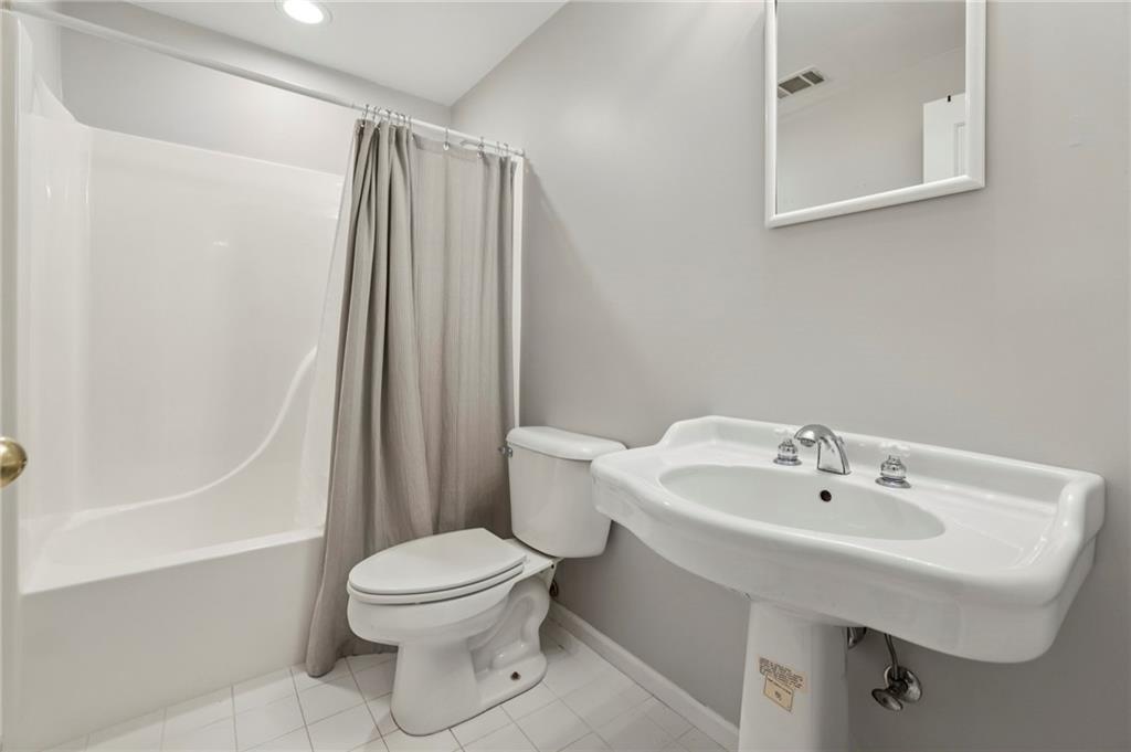 2140 Country Ridge Road