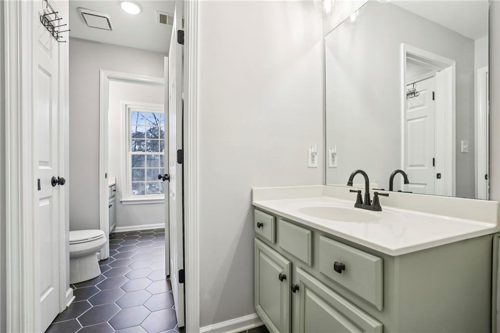 2140 Country Ridge Road