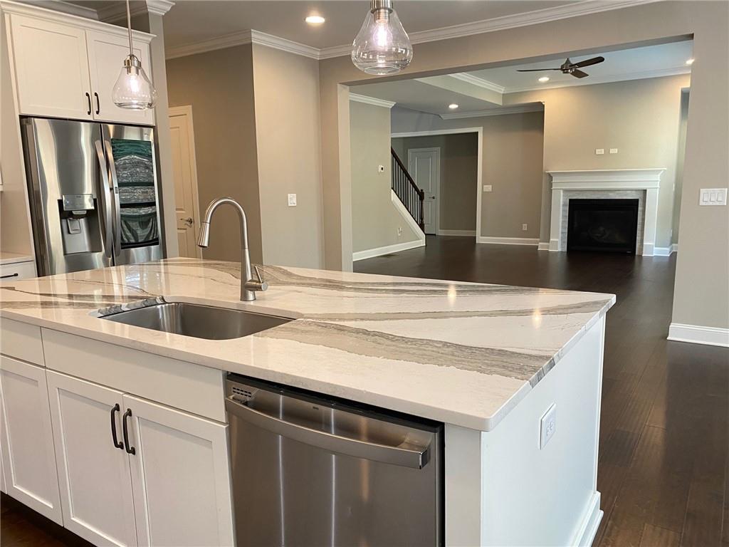 142 Grandmar Chase