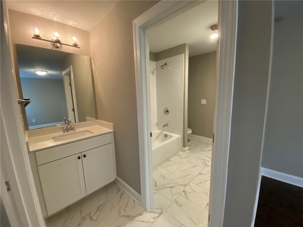 142 Grandmar Chase