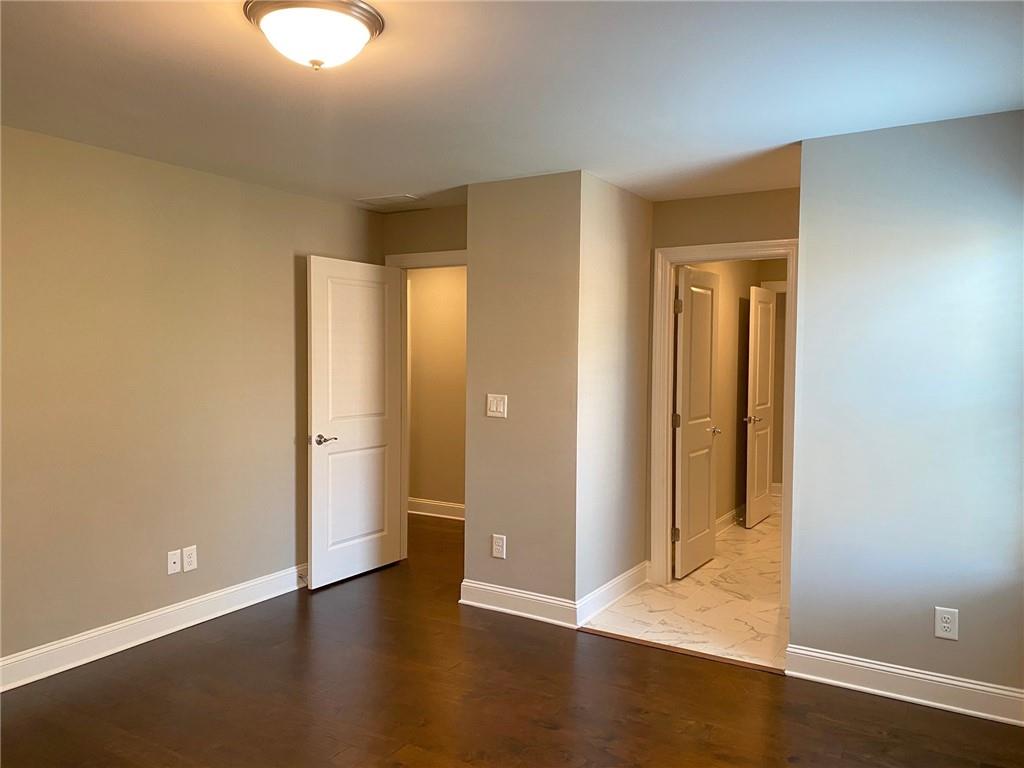 142 Grandmar Chase