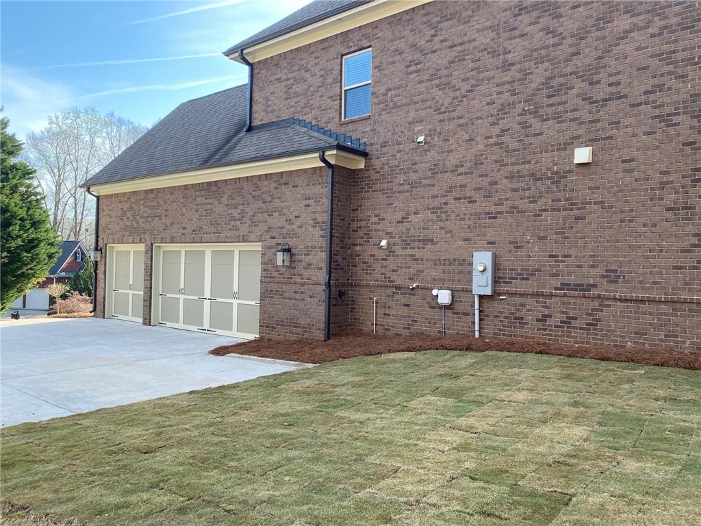 142 Grandmar Chase