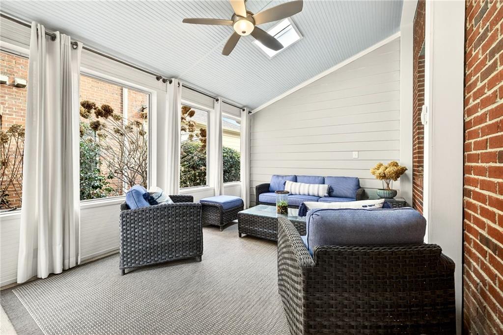 455 High Pointe Trail