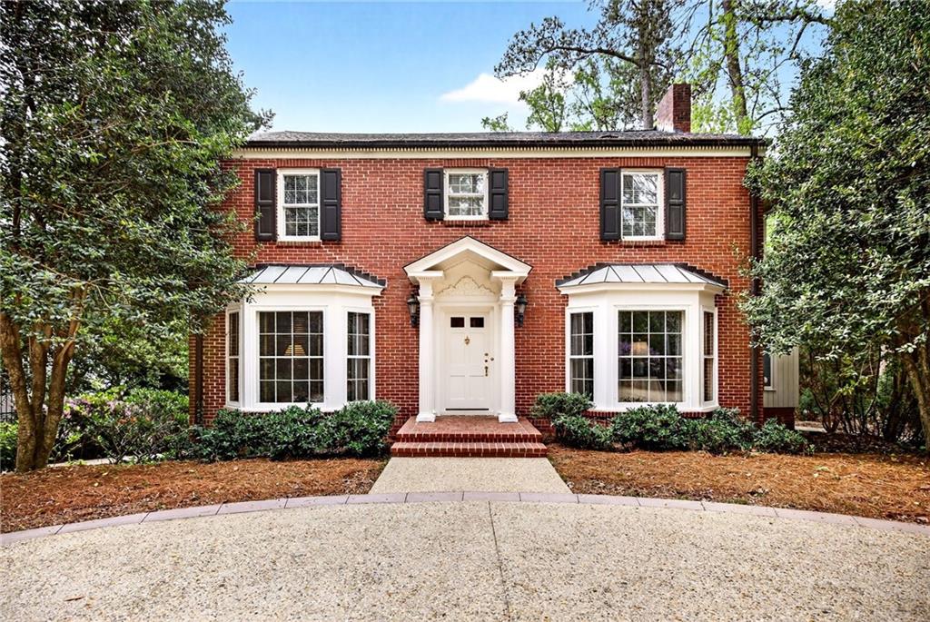 596 W Wesley Road NW