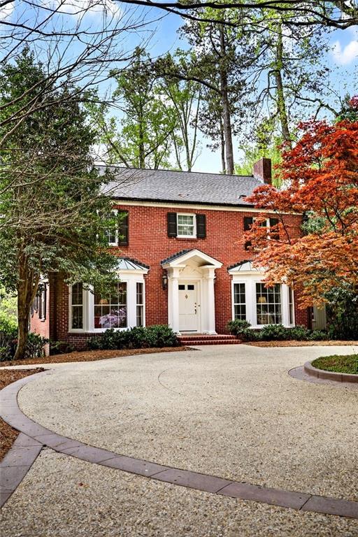 596 W Wesley Road NW