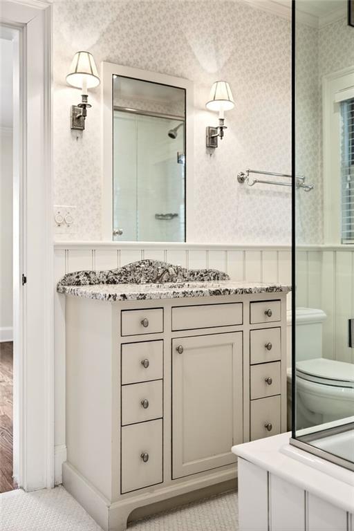 596 W Wesley Road NW