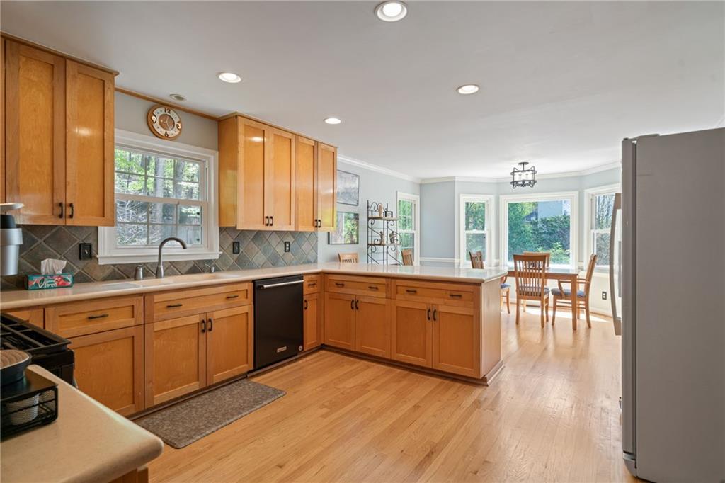 4423 Windsor Oaks Circle