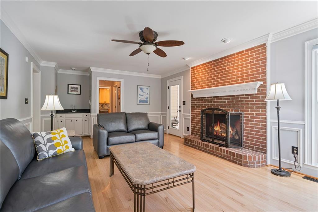 4423 Windsor Oaks Circle