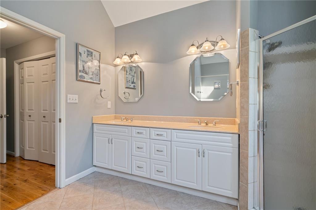 4423 Windsor Oaks Circle