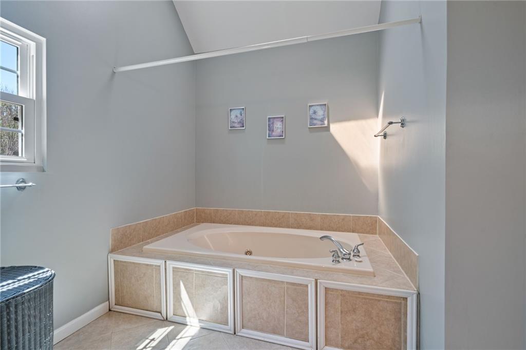 4423 Windsor Oaks Circle