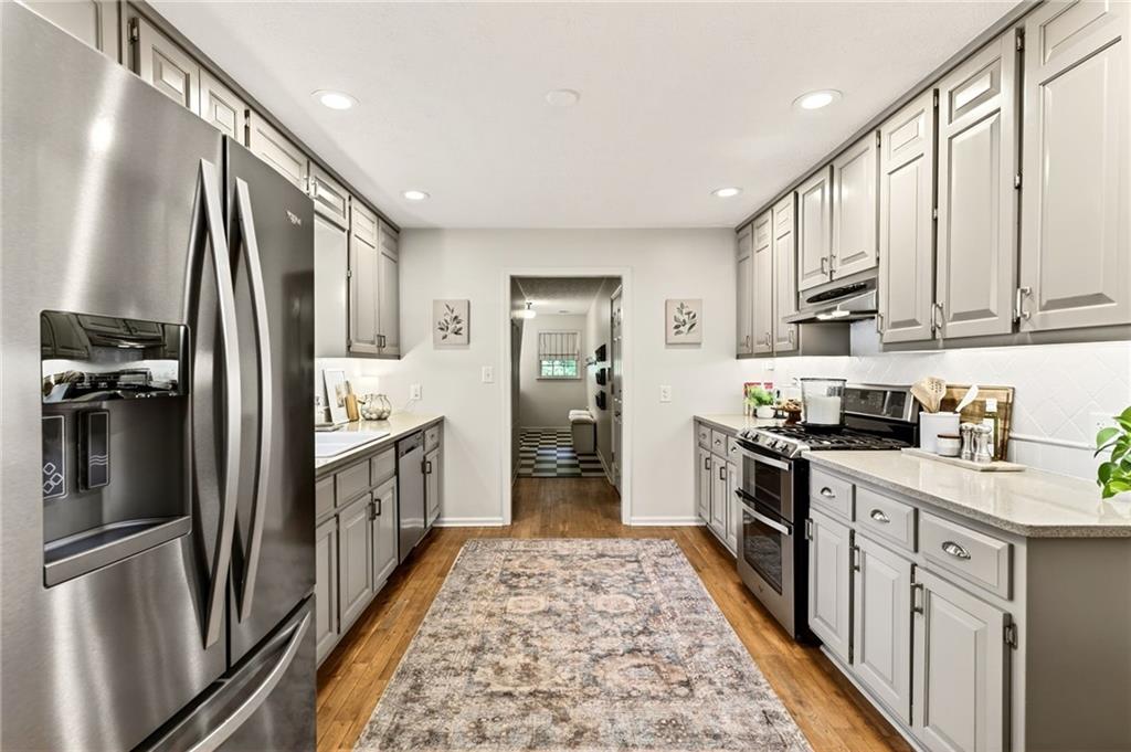 16140 Henderson Road