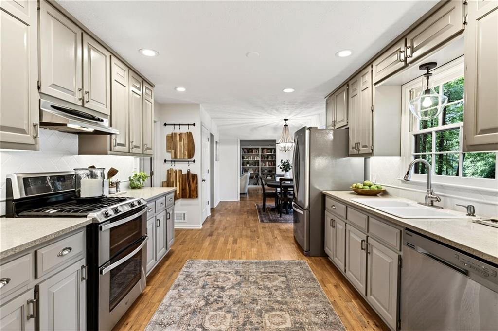 16140 Henderson Road