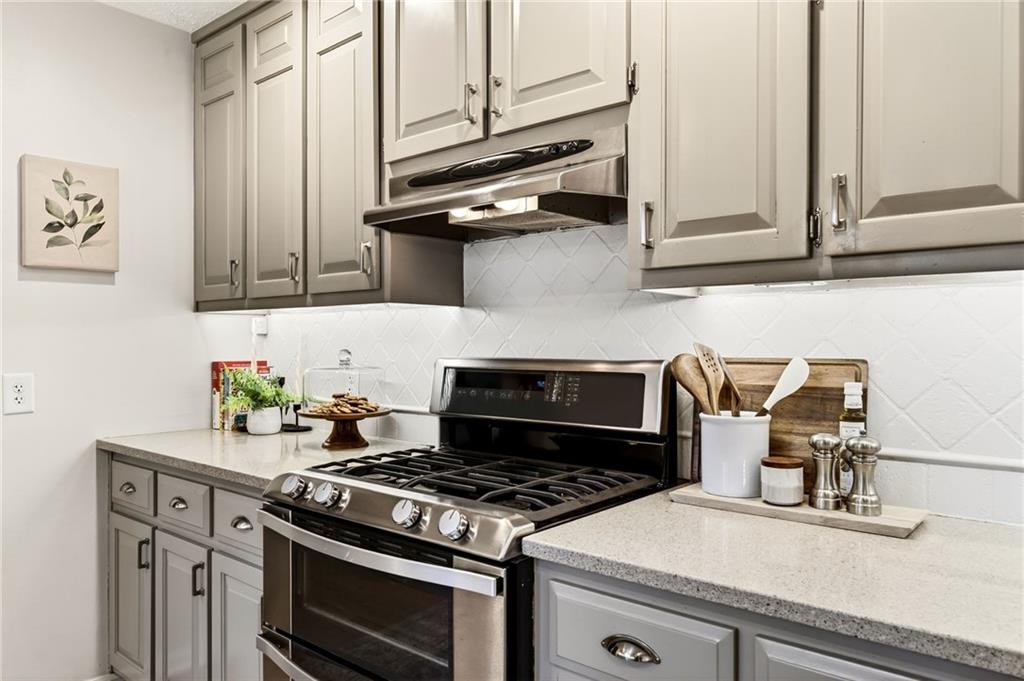 16140 Henderson Road