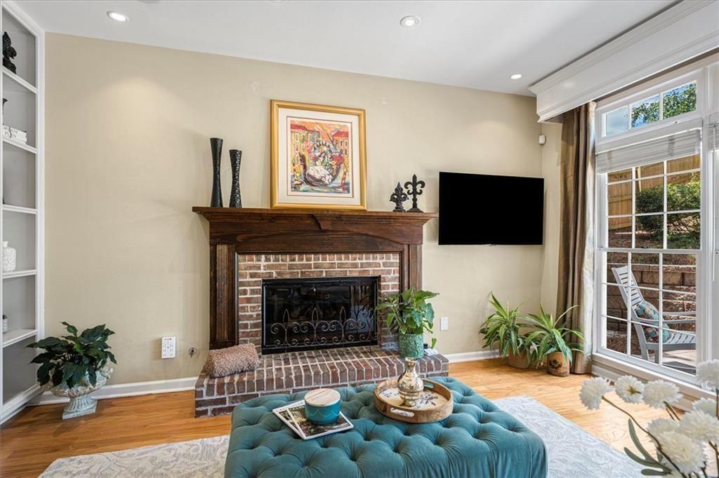 280 Lirac Court