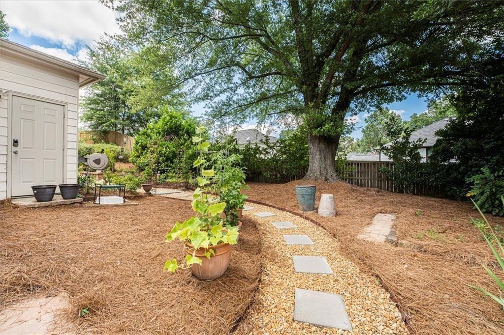280 Lirac Court