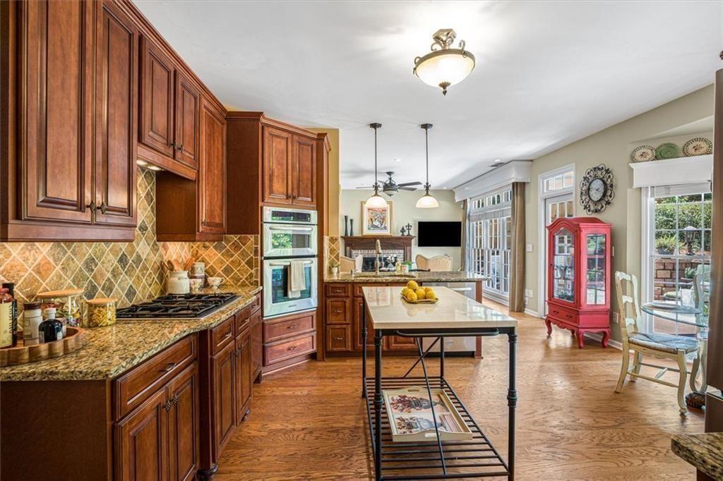 280 Lirac Court