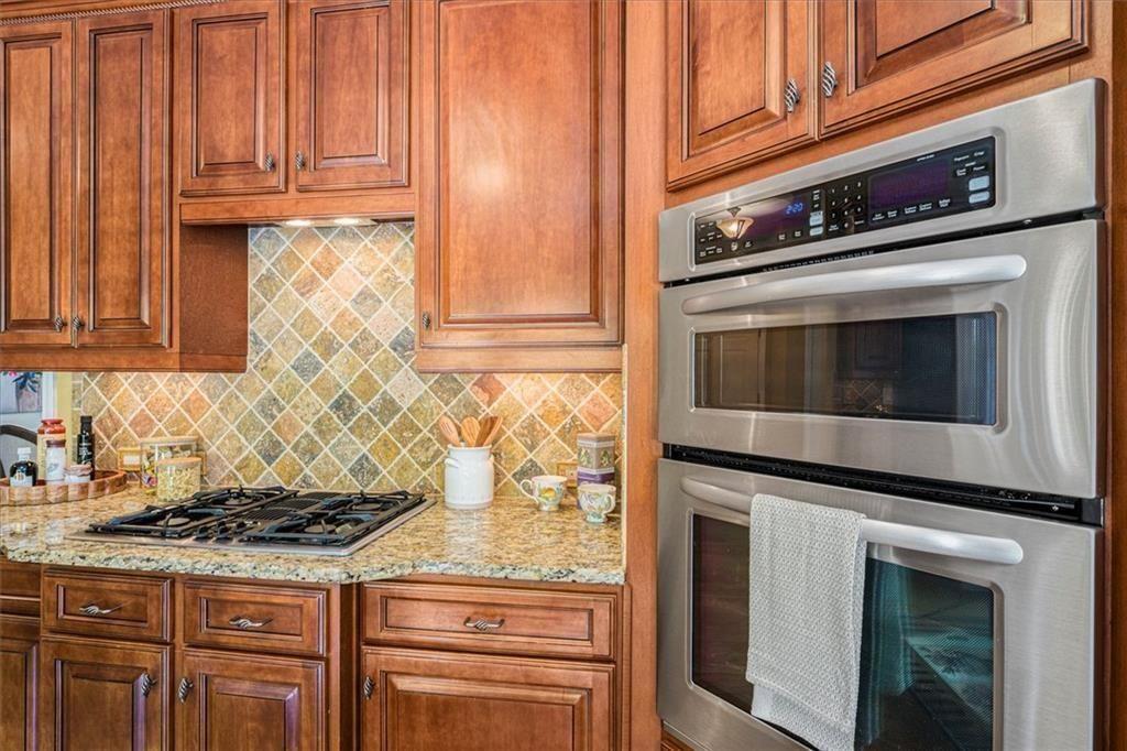 280 Lirac Court